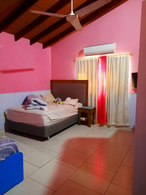 VENDO CASA EN YKUA DURE-LUQUE — foto 2