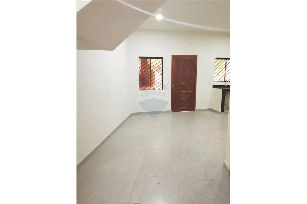 VENDO DUPLEX A ESTRENAR DE 3 DORMITORIOS CON PATIO EN VILLA ELISA CENTRO — foto 3