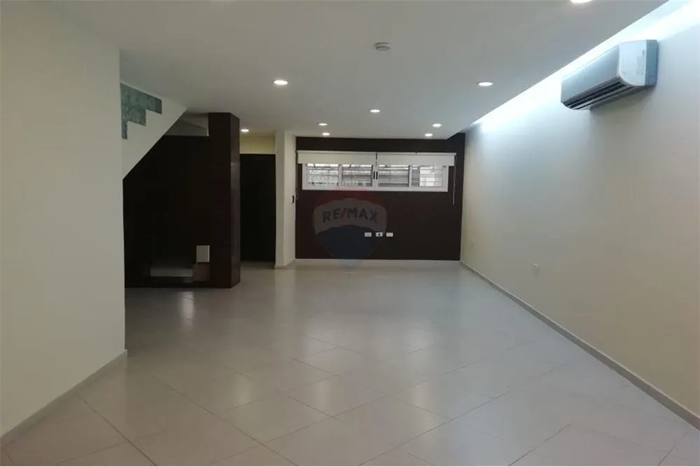 VENDO DUPLEX DE 3 DORMITORIOS CON PATIO EN VILLA AURELIA - ASUNCION — foto 3