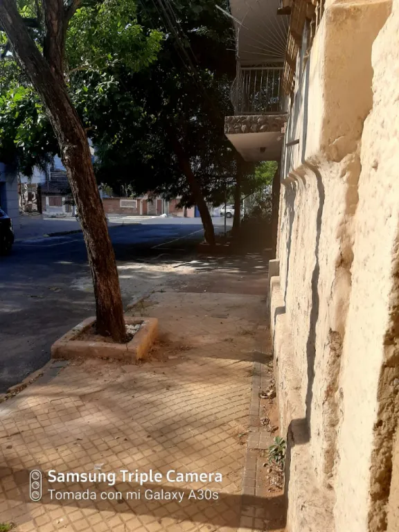 SE VENDE. INMUEBLE CENTRICO. ZONA MIGONE, SAN ROQUE. MEDICOS ETC. ACEPTO INTERMEDIACIÓN — foto 3
