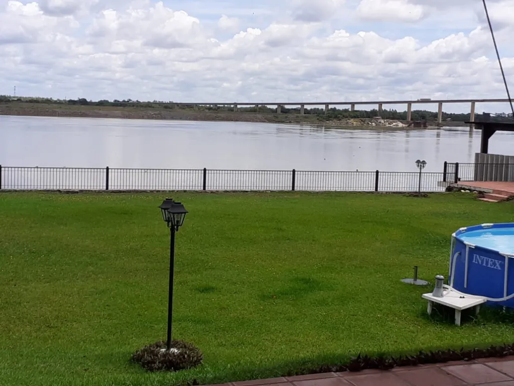 Vendo Casa sobre el Rio Paraguay — foto 2