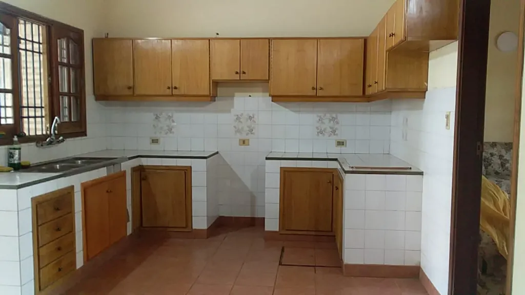 VENDO CASA EN LAMBARE, BARRIO KENNEDY — foto 3