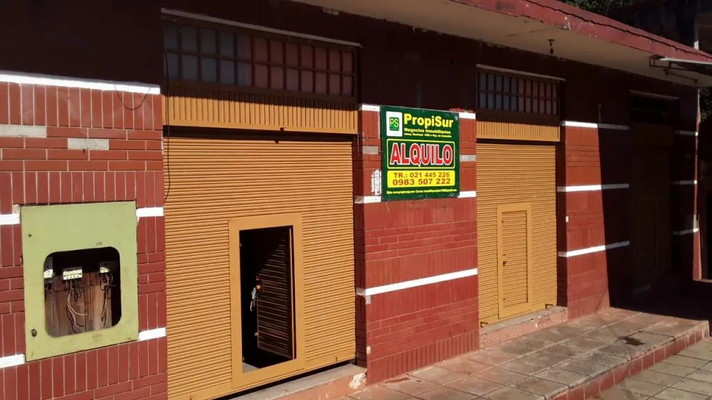 ALQUILO SALÓN COMERCIAL EN CAPIATÁ — foto 2
