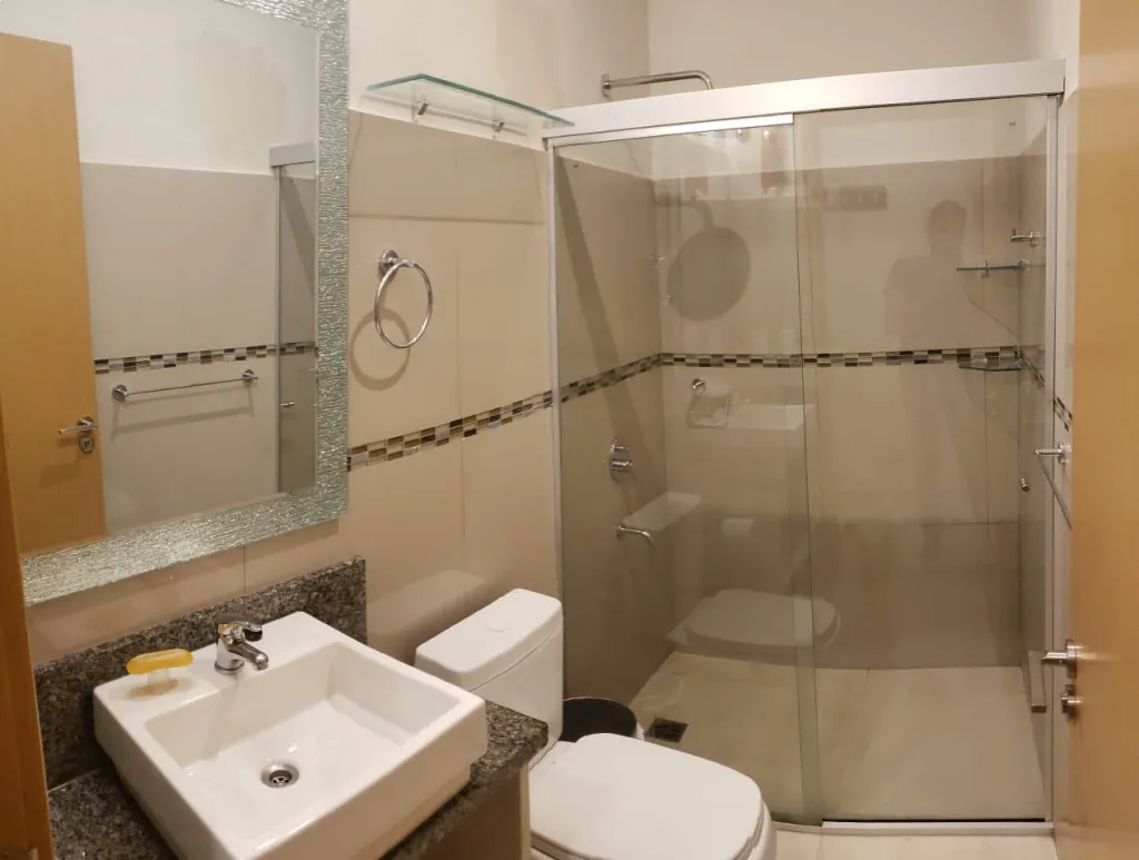 DEPARTAMENTO MONOAMBIENTE FULL AMOBLADO+BALCÓN, ZONA MULTIPLAZA, BOGGIANI, FDO. DE LA MORA — foto 3