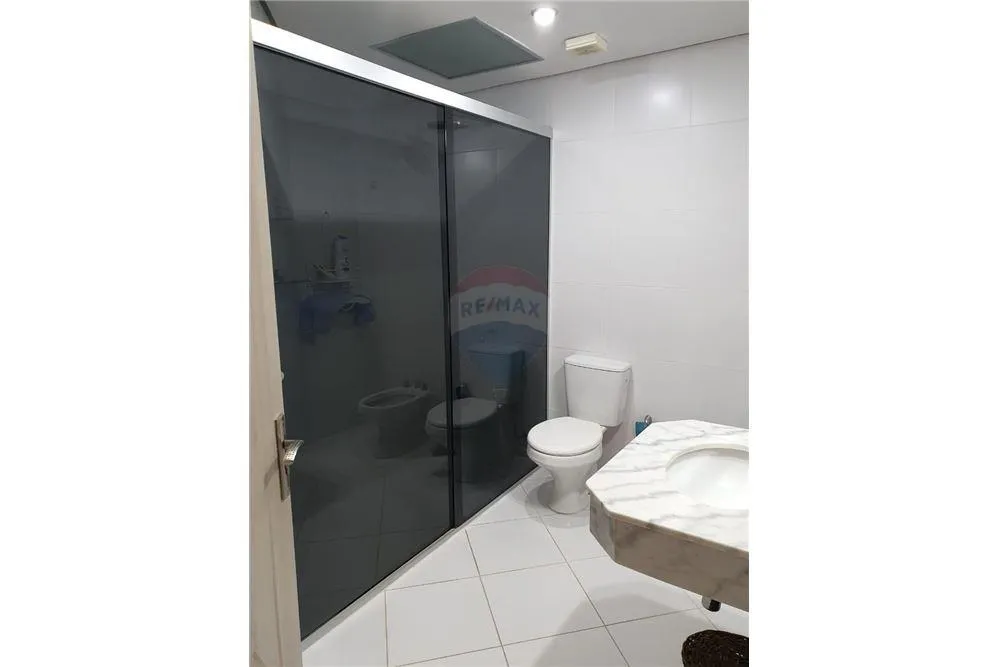 VENDO AMPLIO DUPLEX DE 3 DORMITORIOS Y PATIO EN LAMBARE — foto 3