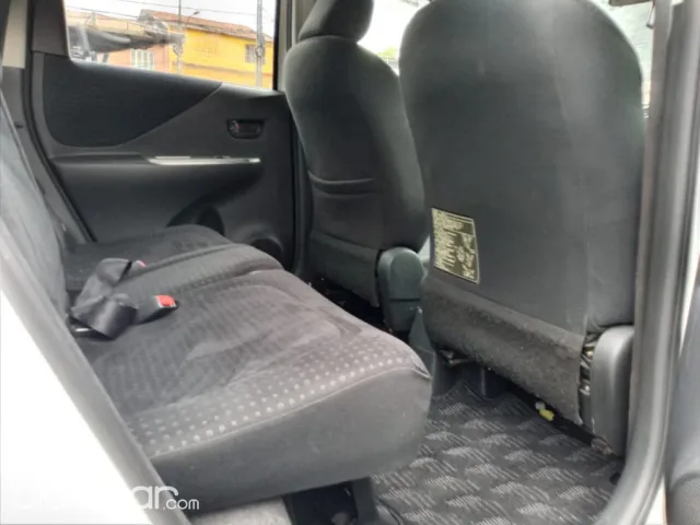 Toyota Ractis 2009 — foto 5