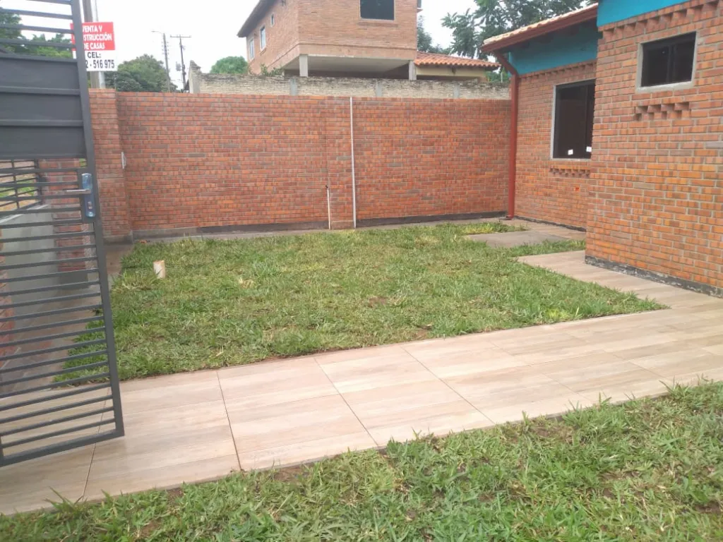 VENDO HERMOSA CASA EN ÑEMBY LA LOMITA. — foto 2