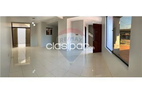HERMOSO DÚPLEX EN LAMBARÉ - Zona Canal 13!!! — foto 3