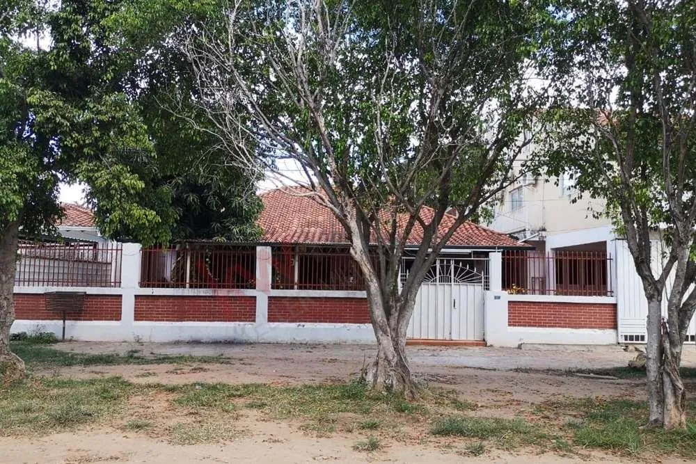 CASA EN VENTA - LIMPIO — foto 2