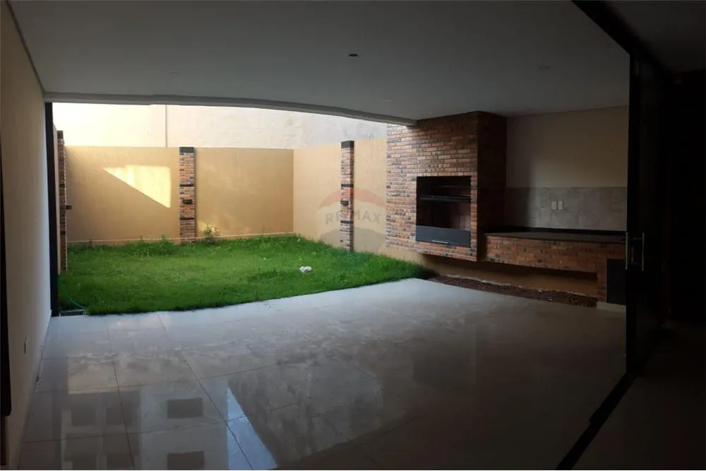 VENDO DUPLEX A ESTRENAR EN LAMBARÉ — foto 3