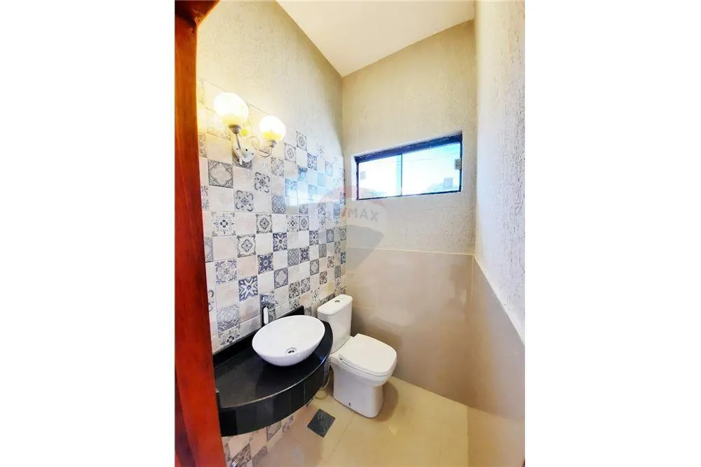 VENDO LUJOSO DUPLEX A ESTRENAR EN LAMBARÉ — foto 3