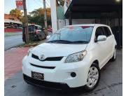 Toyota New ist 2009