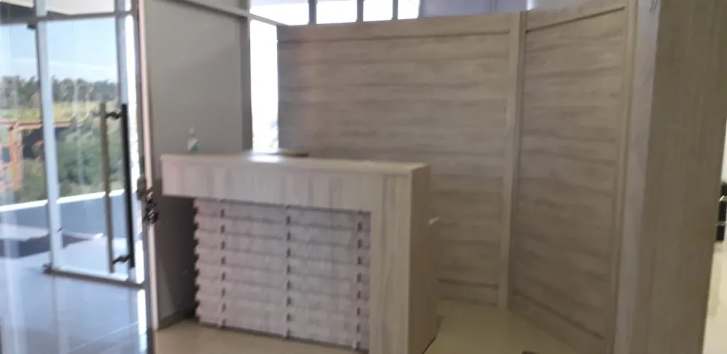 OFICINAS EN CIUDAD DEL ESTE - EDIF. PARAQVARIA 120M2 — foto 3