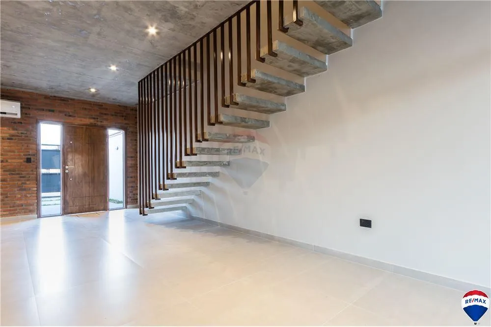 Vendo Hermoso Duplex A Estrenar en zona Residencial - Mariano R. Alonso — foto 2