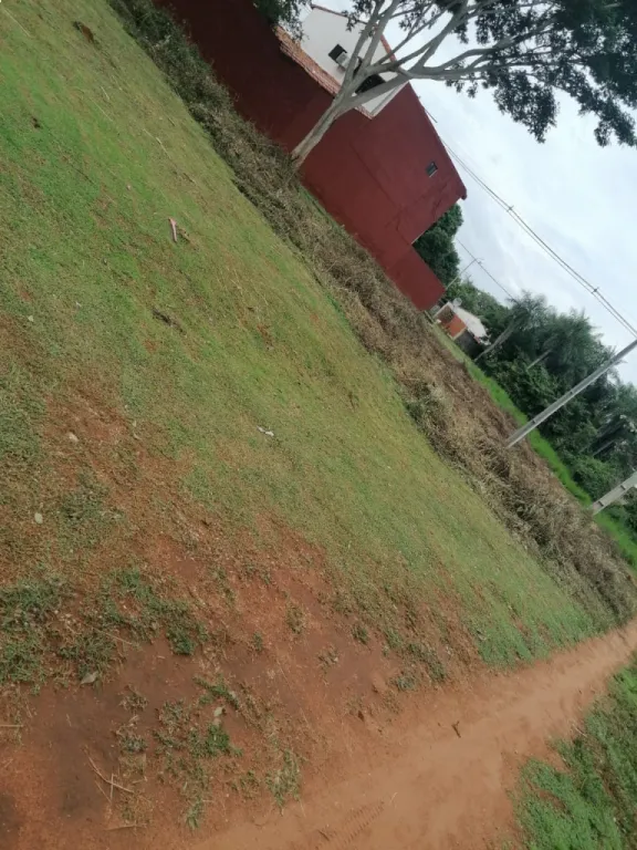 Vendo terreno en Aregua 15×30m. Titulado — foto 3
