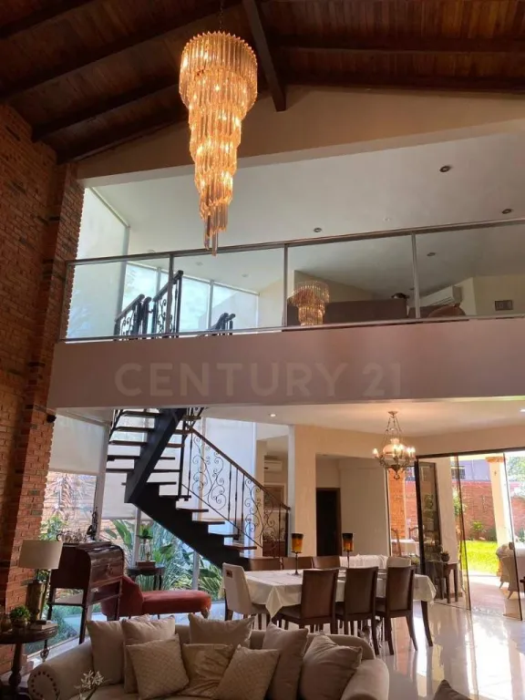 Hermosa residencia en la mejor zona de Luque. — foto 2
