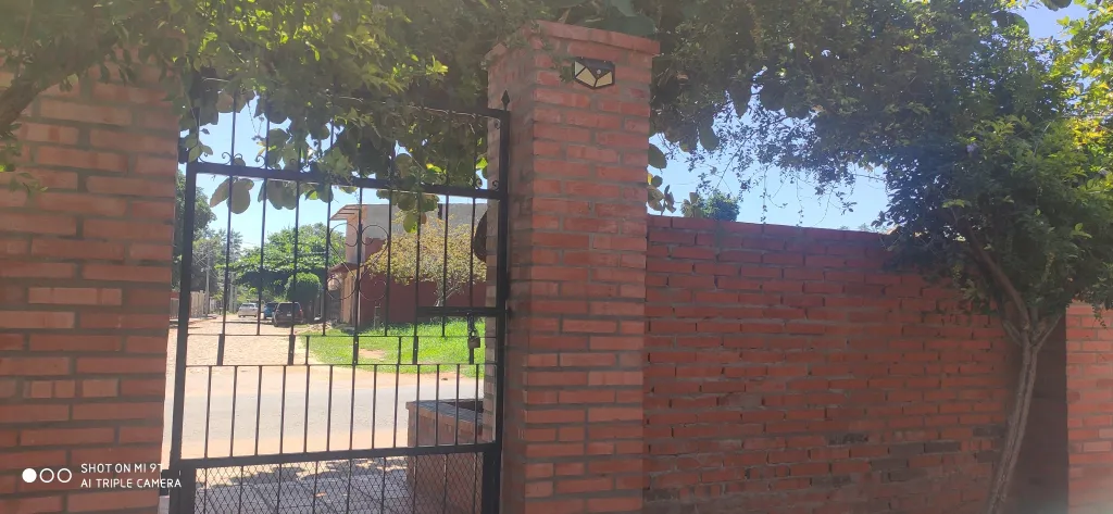 OFERTAAA!! VENDO CASA EN LUQUE BARRIO RESIDENCIAL!!! — foto 3