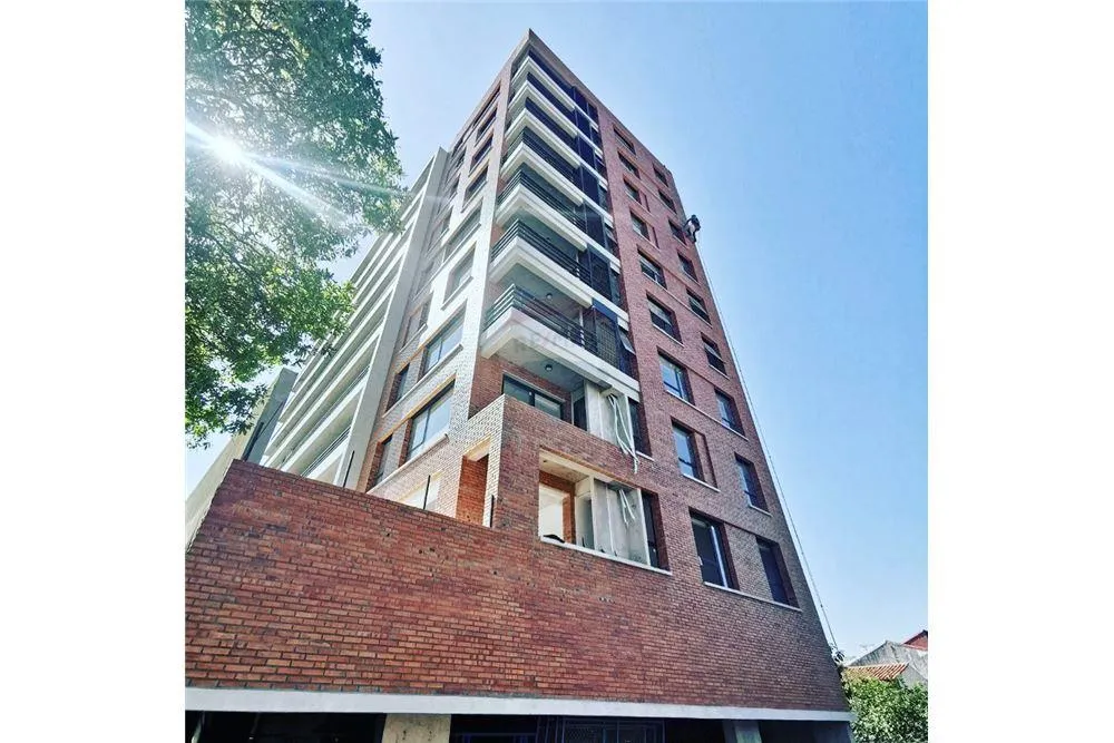Vendo Hermoso Departamento con Cochera en Barrio Jara — foto 2