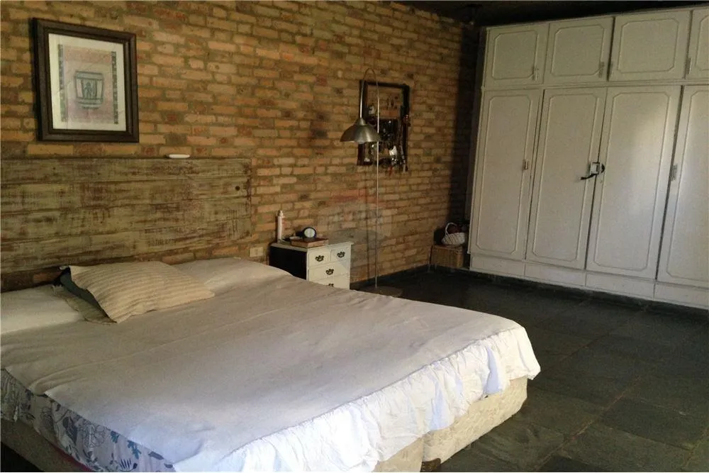 VENTA DE MODERNA CASA EN BARRIO HERRERA — foto 3