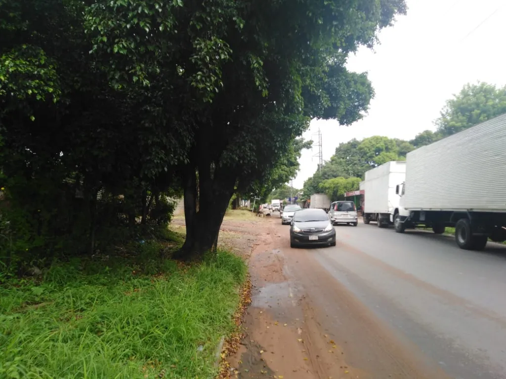Imponente Propiedad En Venta Sobre Avda. Avelino Martínez — foto 2