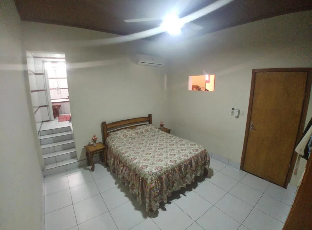 VENDO HERMOSA CASA EN BARRIO PETTIROSSI — foto 2
