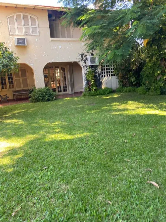 CASA EN ZONA RESIDENCIAL TRINIDAD. — foto 2