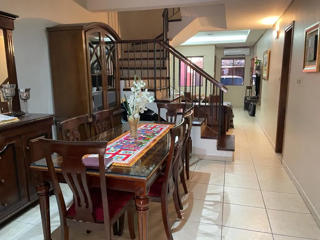VENDO - Sajonia - a dos cuadras de carlos Antonio Lopez — foto 2