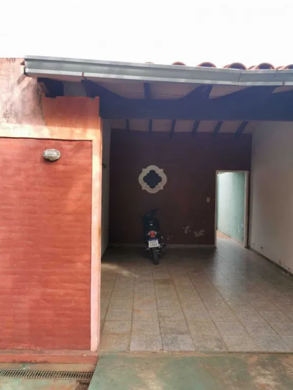 VENDO CASA EN LUQUE - ZONA RESIDENCIAL! A MINUTOS DE LA CONMEBOL! — foto 3