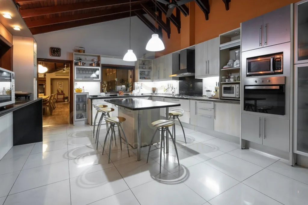 Lujosa y moderna residencia — foto 2