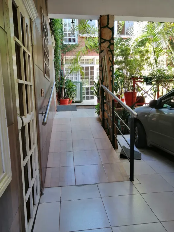 HERMOSA CASA EN BARRIO VILLA AURELIA — foto 2