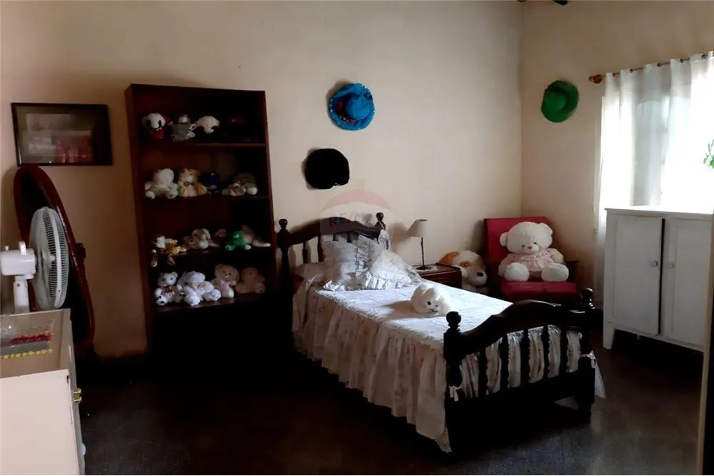 COQUETA CASA DE UNA PLANTA EN LOMA PYTA — foto 2