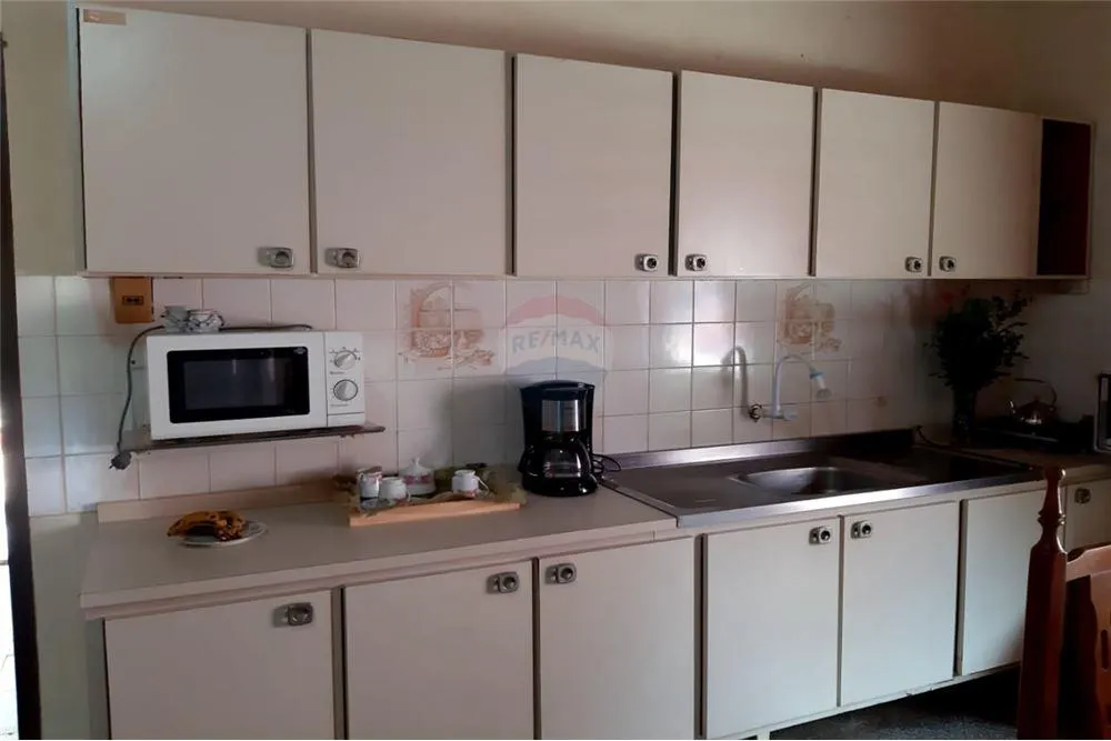 COQUETA CASA DE UNA PLANTA EN LOMA PYTA — foto 3