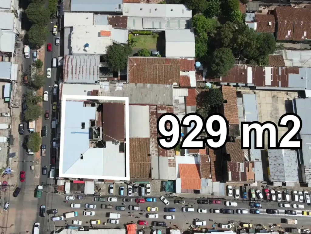 EN VENTA! EDIFICIO COMERCIAL UBICADO EN ESQUINA CON RENTA — foto 3