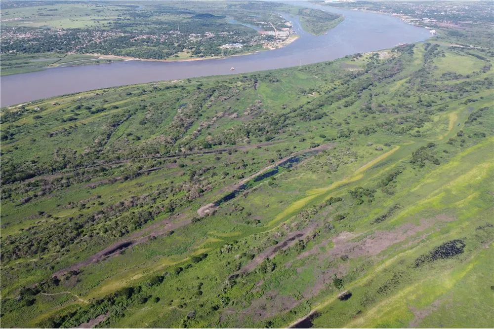 VENDO AMPLIA PROPIEDAD SOBRE EL RIO PARAGUAY 333Ha — foto 2