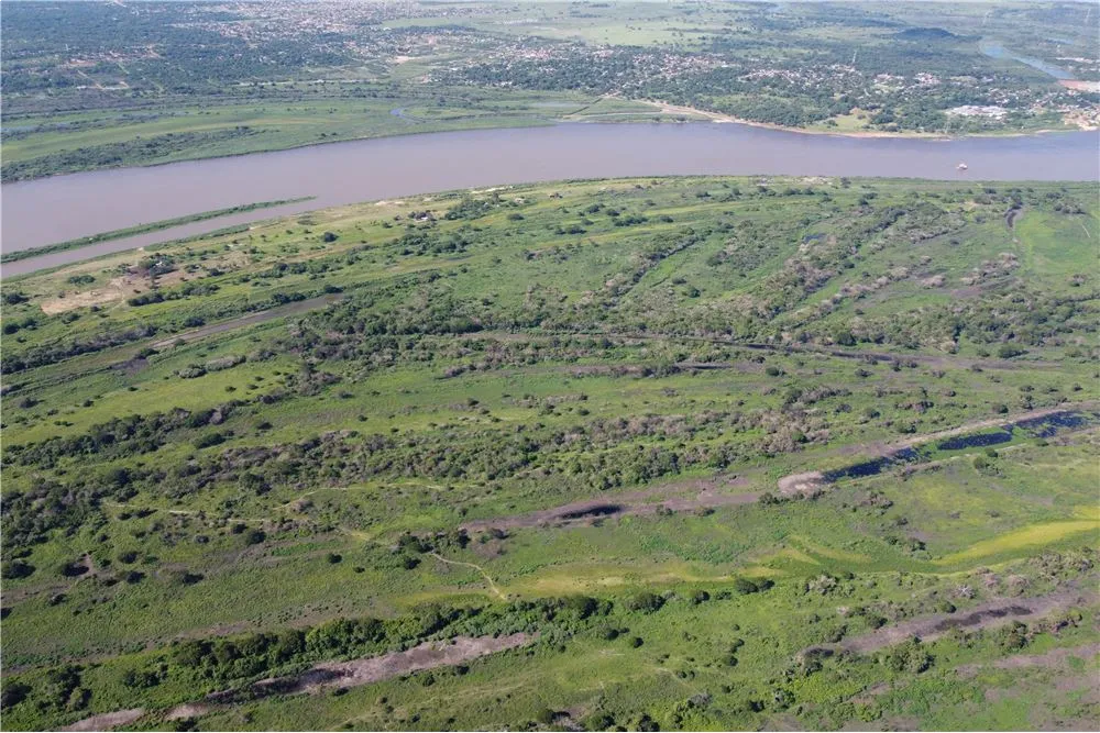 VENDO AMPLIA PROPIEDAD SOBRE EL RIO PARAGUAY 333Ha — foto 3