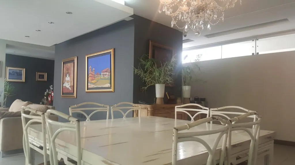 MBURUCUYÁ – LUMEN: LUJOSA RESIDENCIA MINIMALISTA, 3 DORMIT, JARDÍN, PISCINA, 2.300 USD. — foto 2