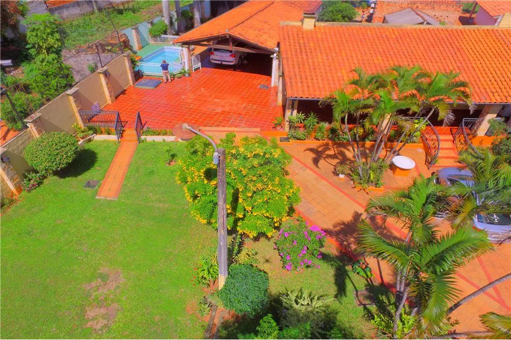 Vendo casa - San Lorenzo 900,000,000 ₲ — foto 2