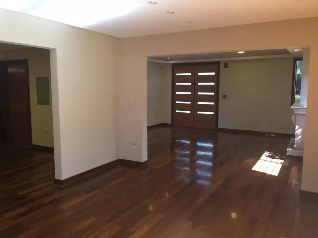VENDO HERMOSA CASA EN BARRIO CERRADO BARRIO MCAL ESTIGARRIBIA. — foto 3