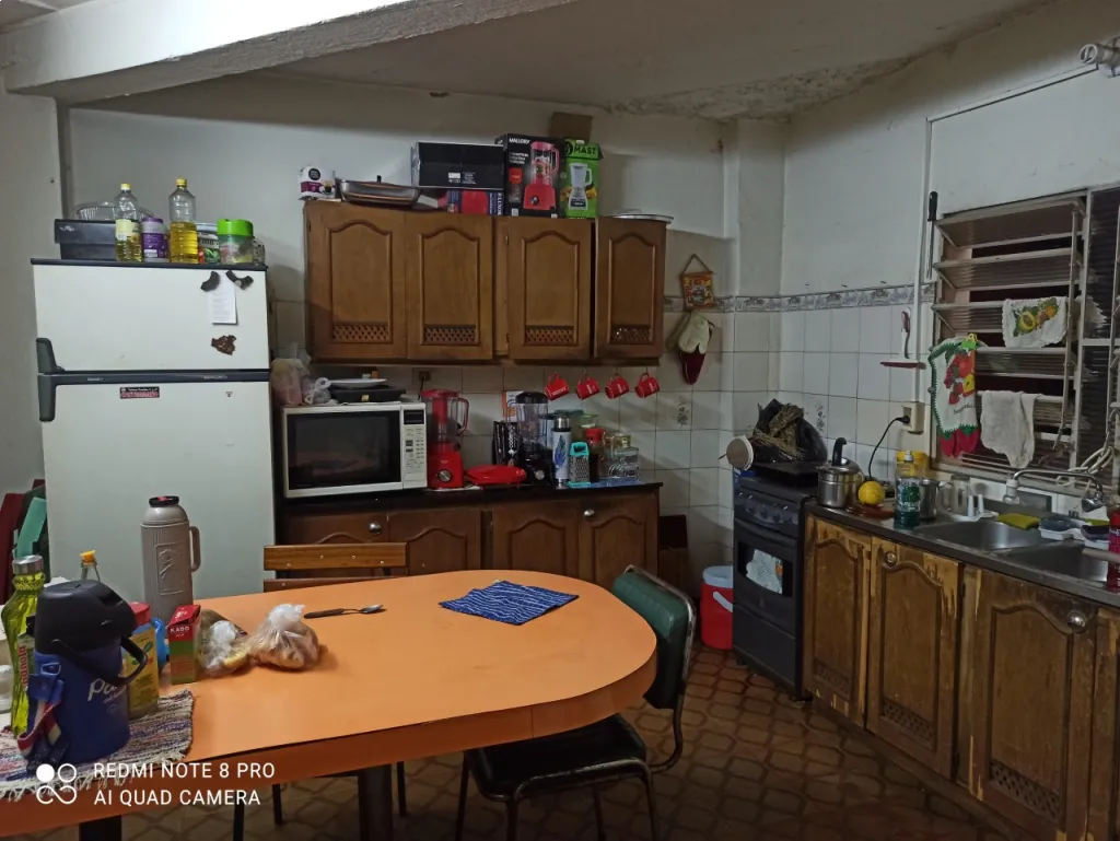 PROPIEDAD EN VENTA FRENTE SOBRE AVD. REPUBLICA ARGENTINA — foto 3