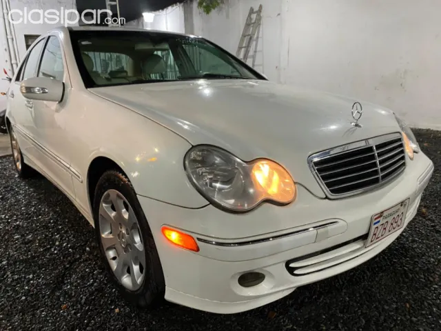 Mercedes-Benz Año 2005 — foto 3