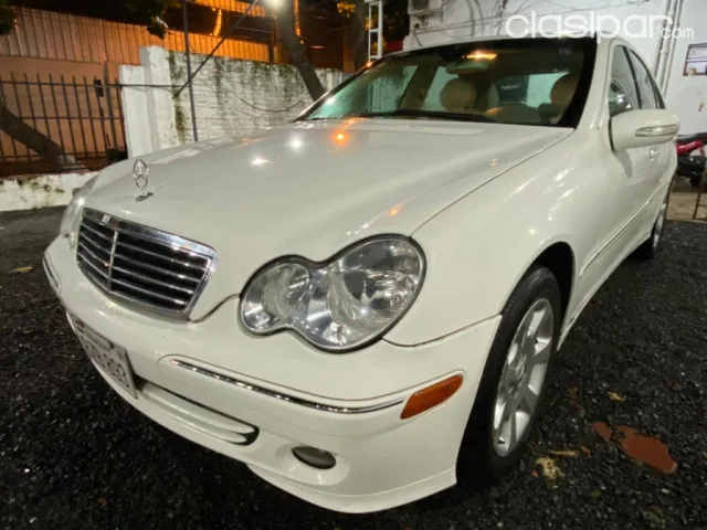 Mercedes-Benz Año 2005 — foto 5
