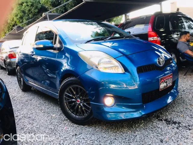 Toyota Vitz 2009 — foto 2