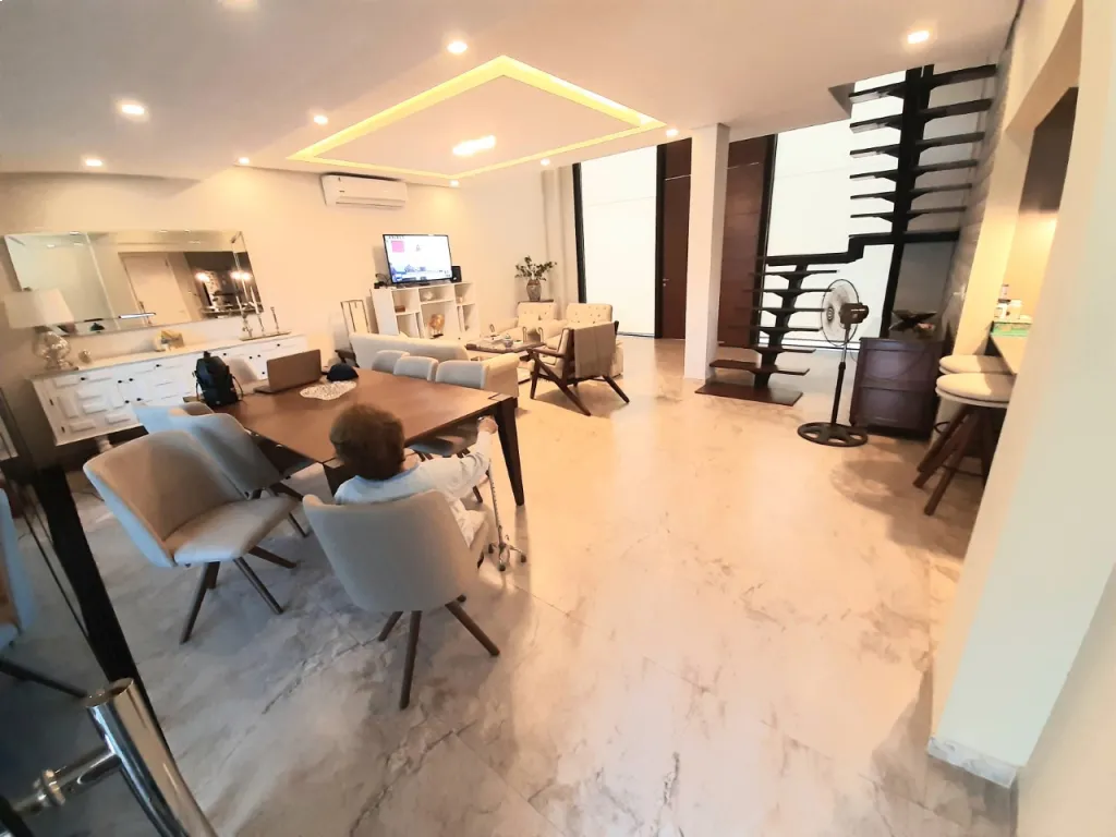 Hermosa casa estilo minimalista en el barrio América de Luque, cercanias Conmebol — foto 3