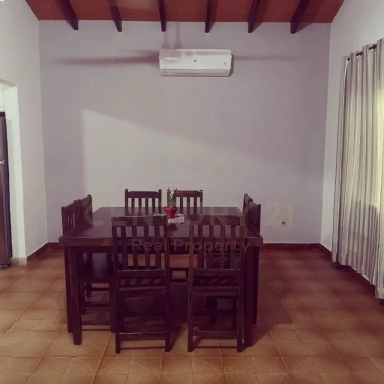 EN VENTA CASA EN FERNANDO DE LA MORA — foto 2
