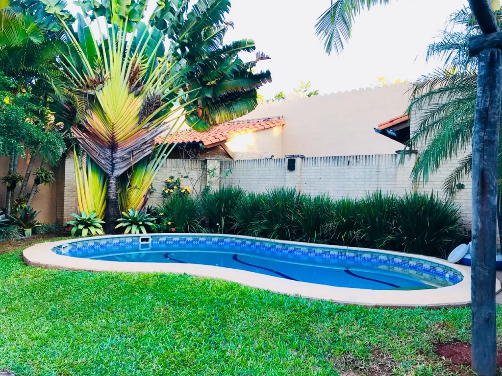 Fina y hermosa casa en Villa Adela — foto 2
