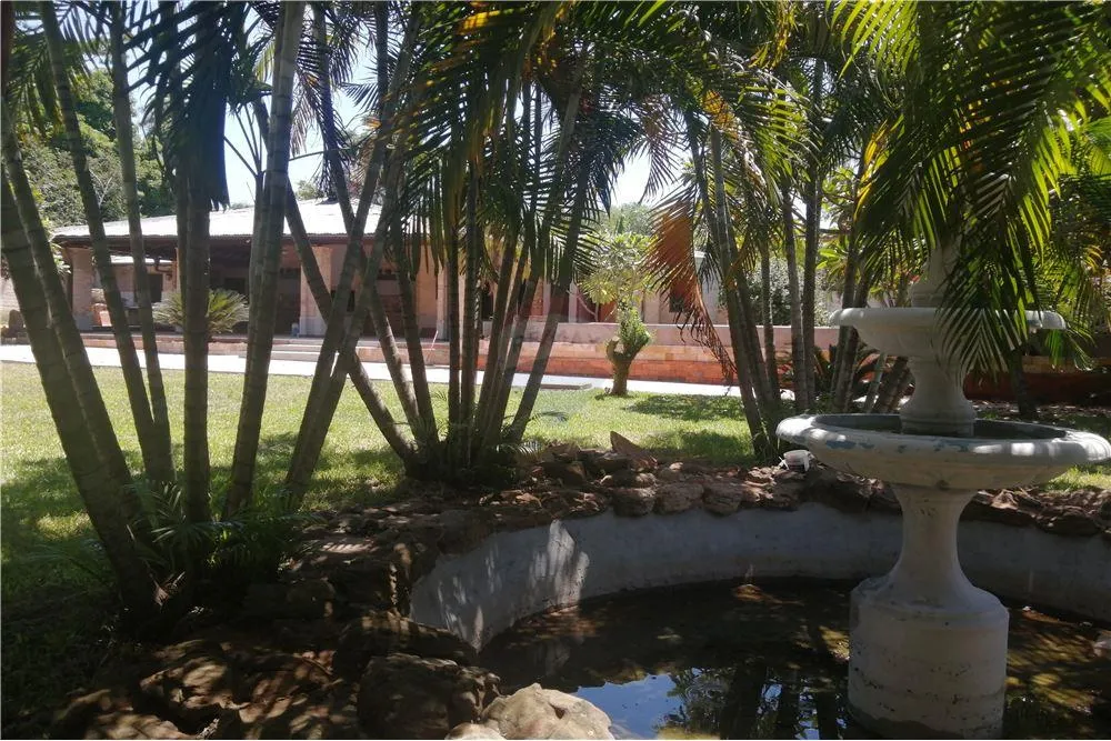 Hermosa casa quinta de 2.300 m2 entre San Lorenzoñemby — foto 2