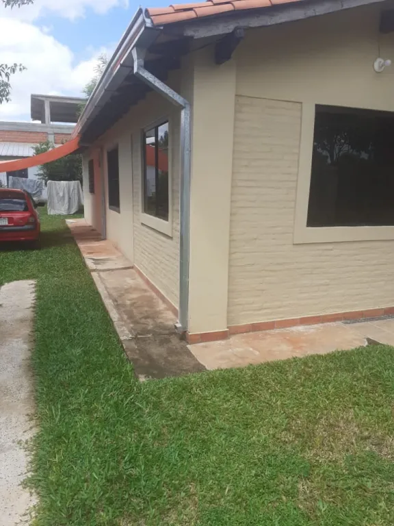 VENDO CASA EN ITAUGUA COD 3595 — foto 2