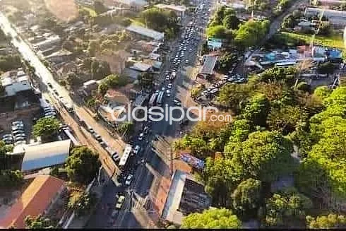 VENDO TERRENO CON QUINCHO EN SAN LORENZO, ZONA 3 BOCAS. — foto 3