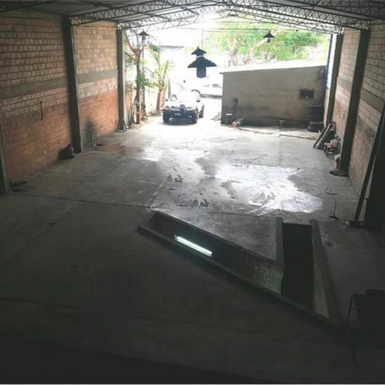 DEPOSITO EN EL HIPÓDROMO — foto 2