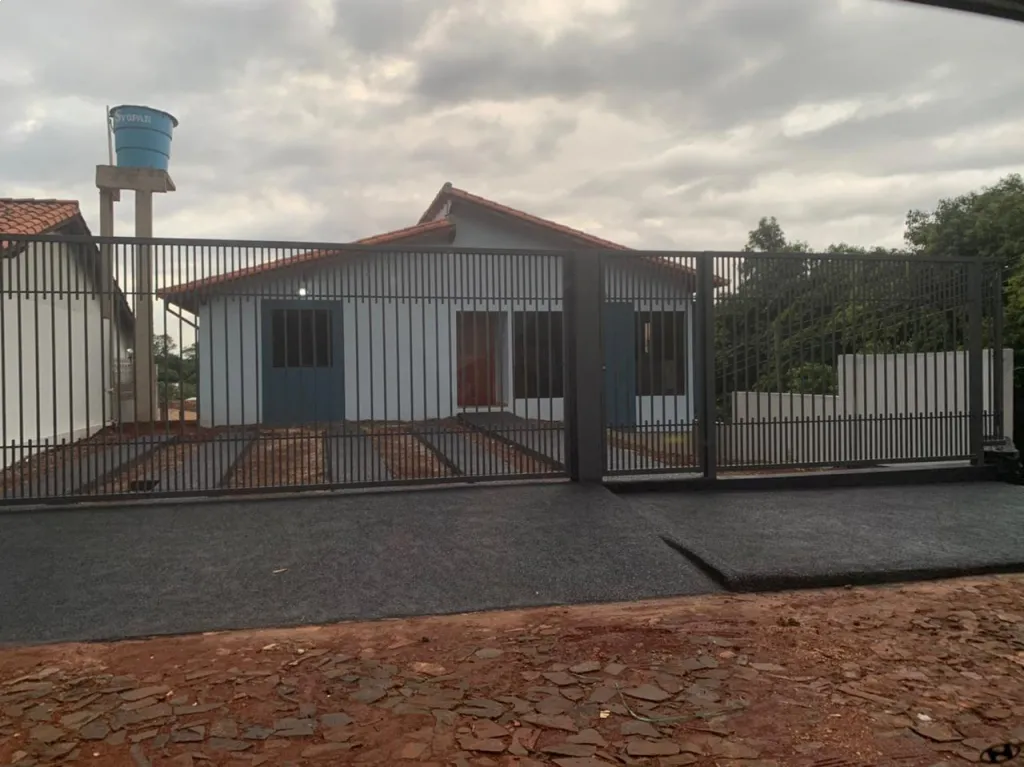 Vendo casa a estrenar a 2 cuadras del cuerpo de bomberos del Area4 — foto 2